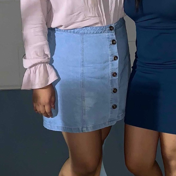 Forever 21 Denim Skirt - Picture 6 of 6